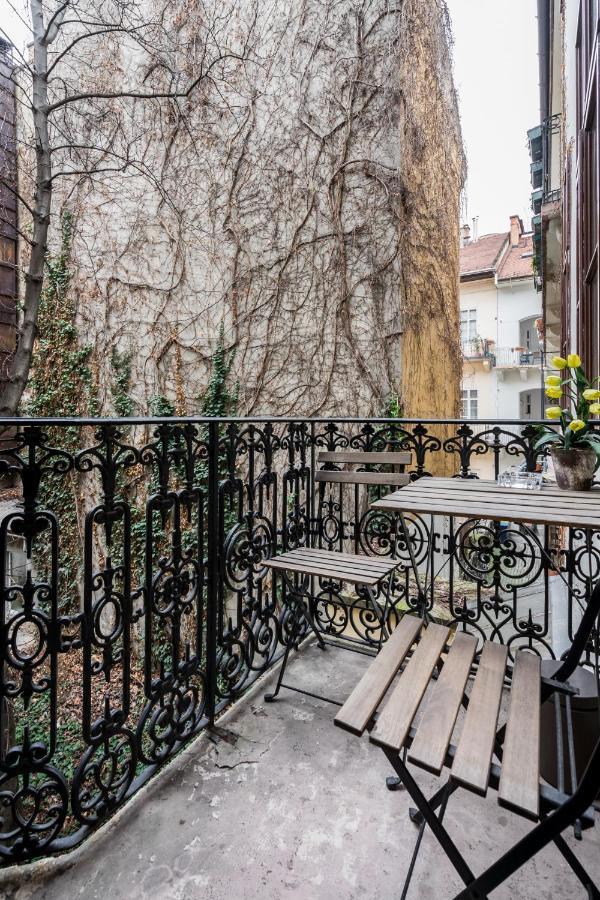 Pyvo Street Home With Balcony By Nw ブダペスト エクステリア 写真
